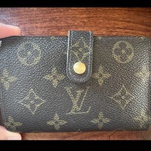 Louis Vuitton Vintage Kisslock Wallet